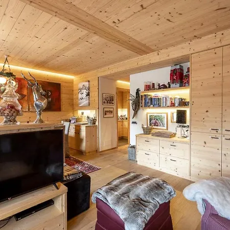 Chalet Close To Ski Lift Cortina D'Ampezzo شقة