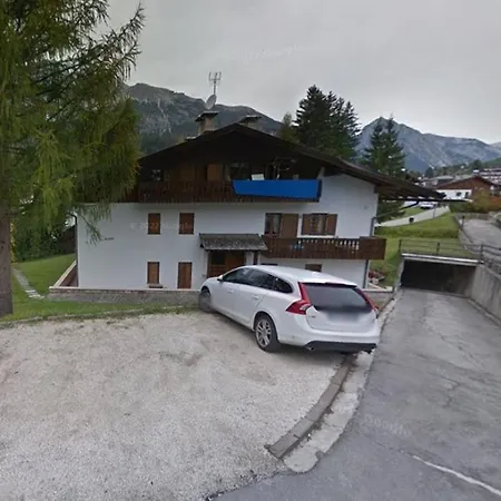 아파트 Chalet Close To Ski Lift Cortina D'Ampezzo 코르티나 담페조